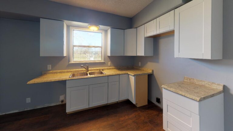 83-Keith-St-Victoria-TX-Kitchen